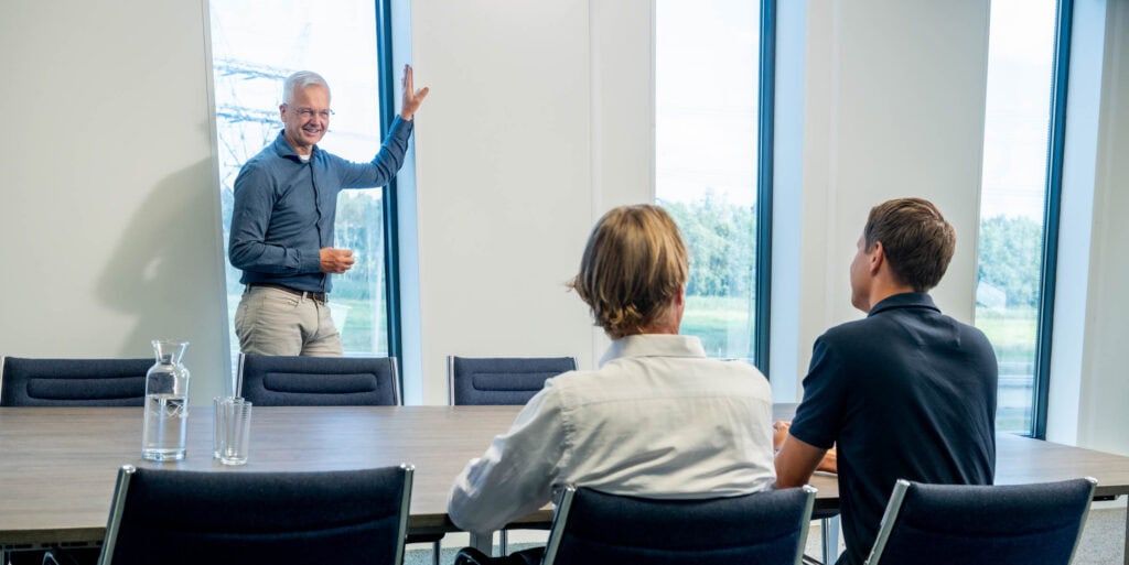 Effectief communiceren in een team, ontwikkelgerichte scans en selectieassessments. We adviseren graag in jouw maakbedrijf!